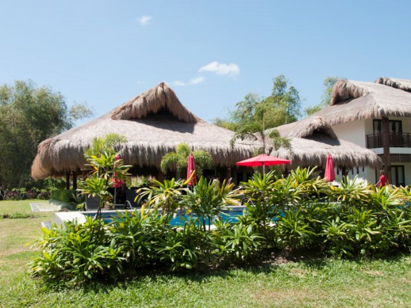negros-dumaguete-azure-gardenmitbueschen